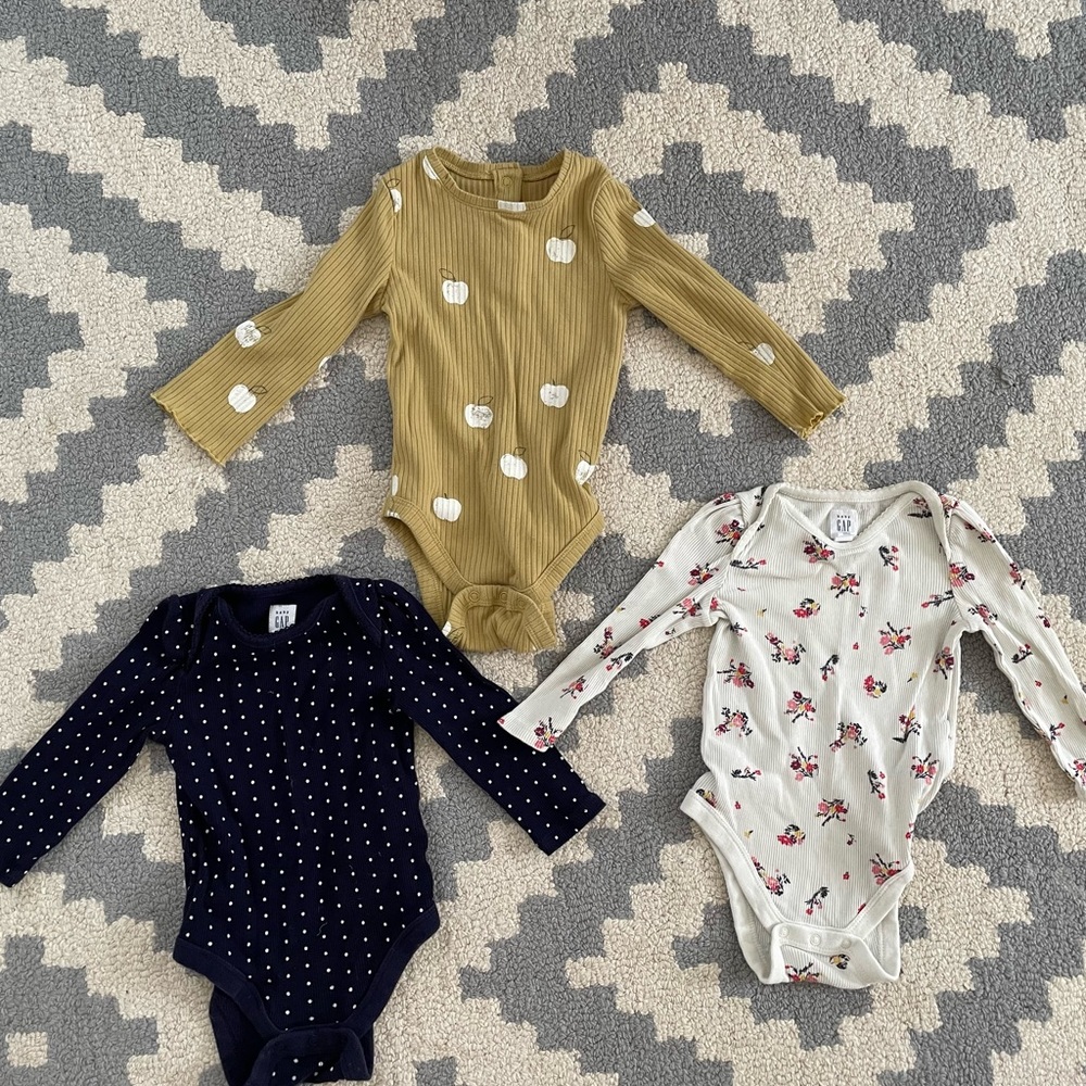 Gap & Little Co. Long sleeve Onesie bundle (3 Total) - 12 months